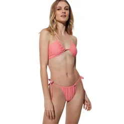 Braguita biquini Ysabel mora Braga Brasileña