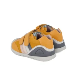Zapatos Biomecanics Sauvage